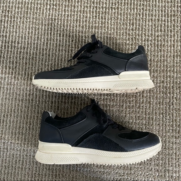 Everlane The Trainer Leather Sneaker in Black - Picture 3 of 7